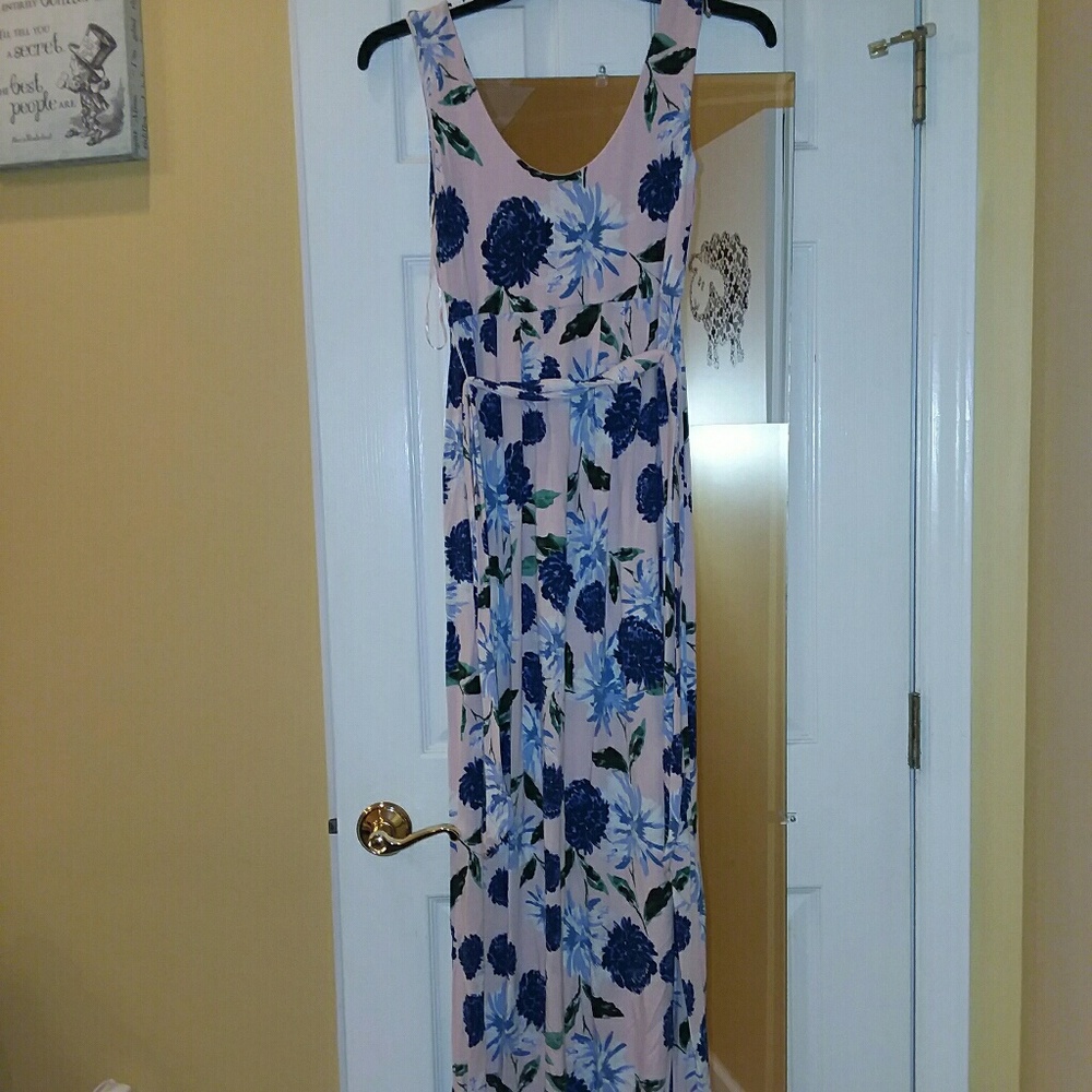 Maternity clothes - Picture 2 of 3
